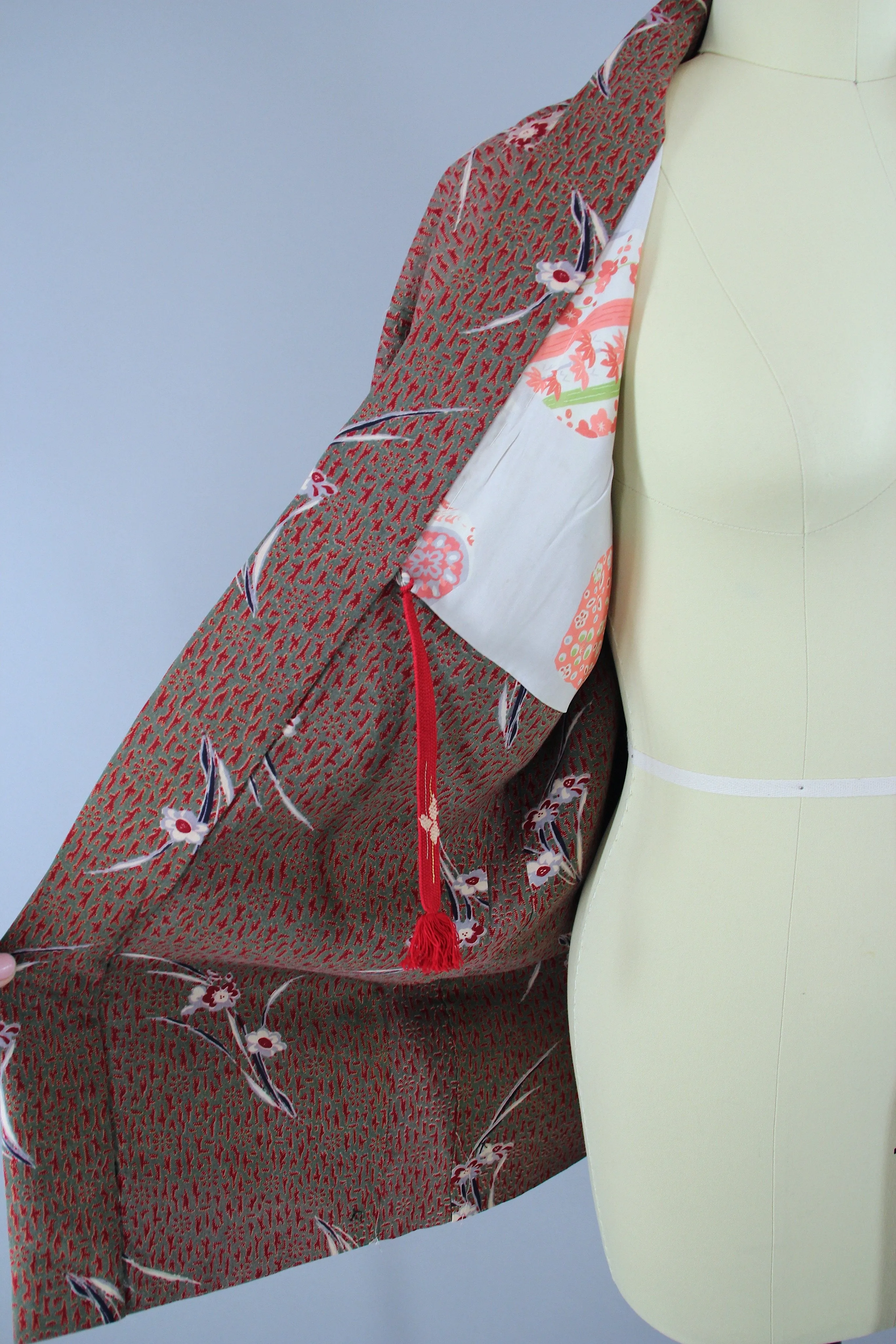 1940s Vintage Haori Kimono Jacket Cardigan / Brown Red Abstract Floral Print