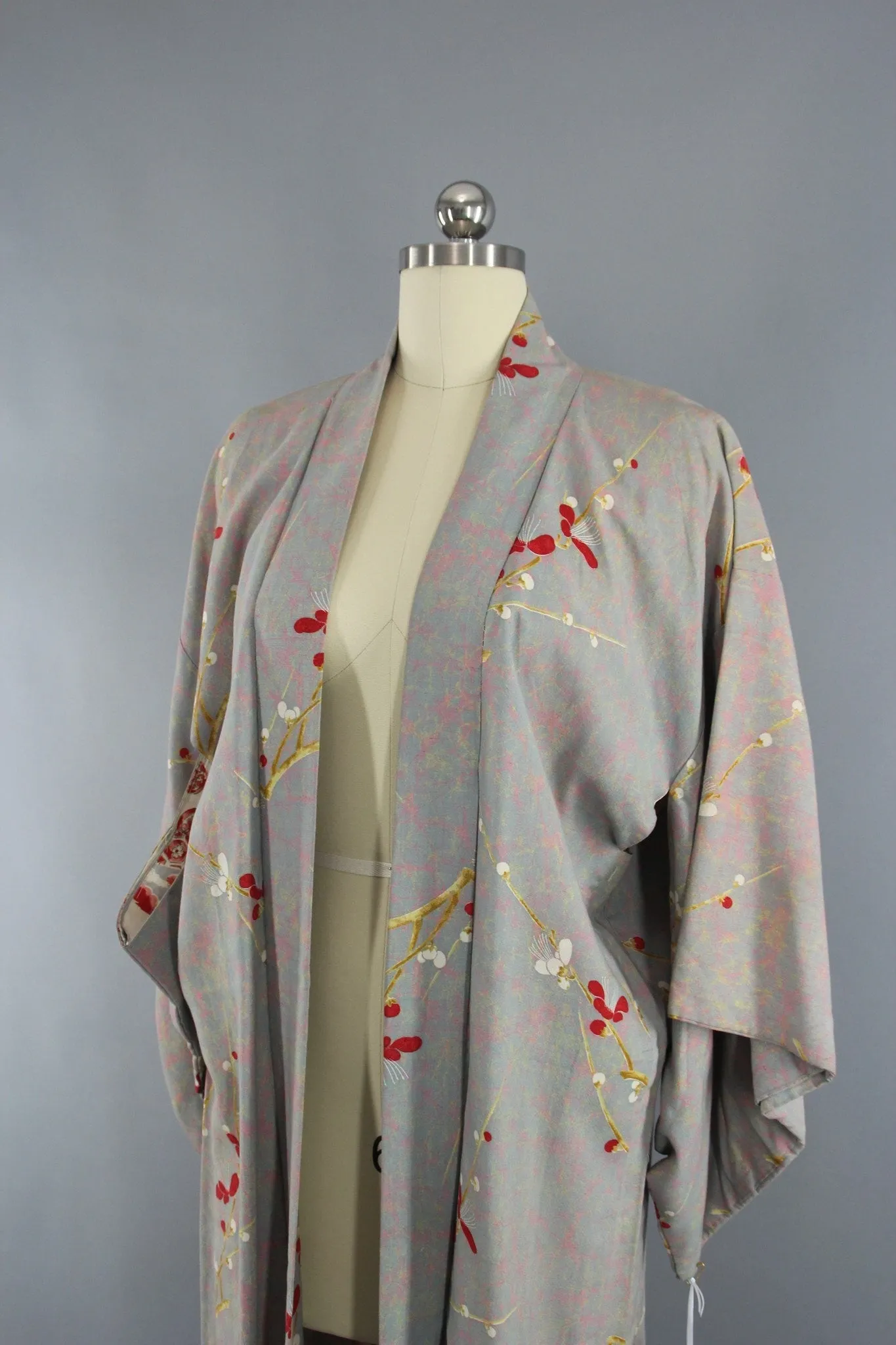 1940s Vintage Rayon Haori Kimono Jacket with Taupe Floral Print