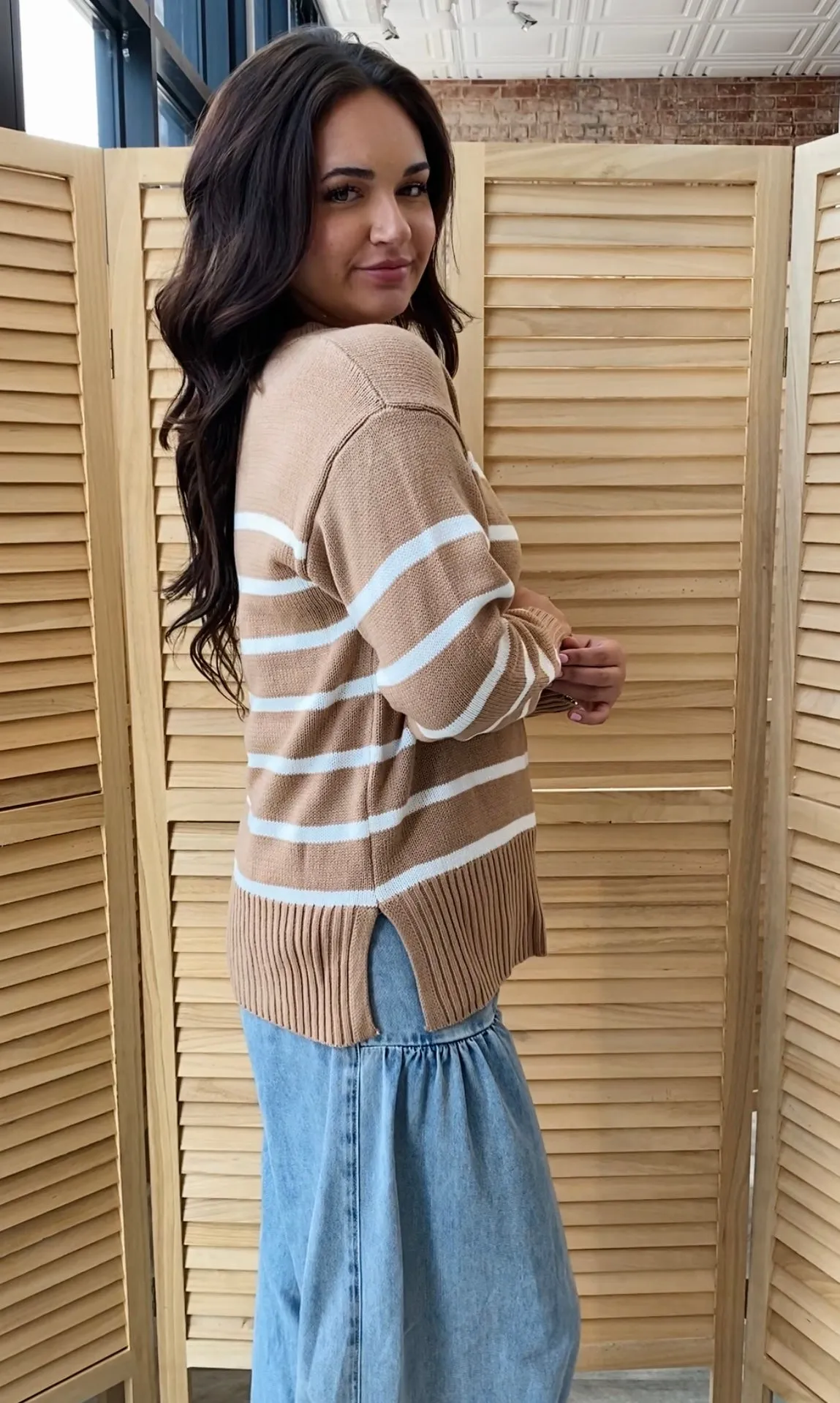 Between The Lines Sweater | Taupe