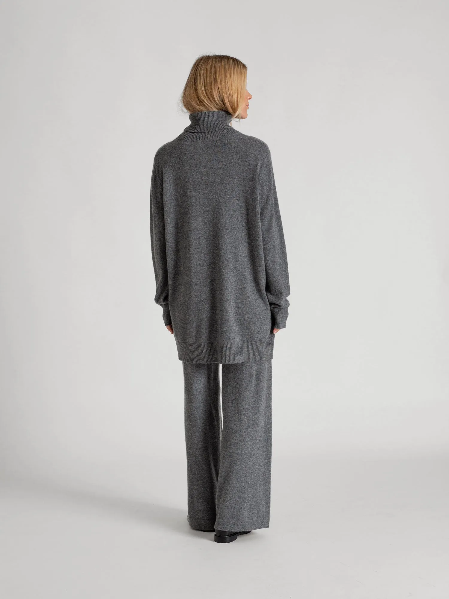 Cashmere sweater "Dagny polo" - dark grey