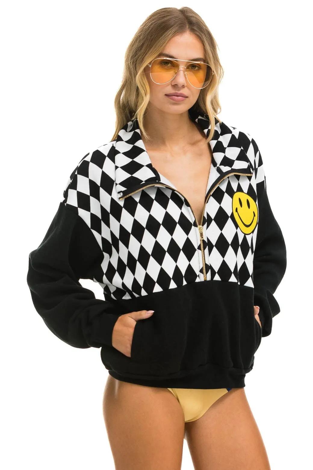 DIAMOND SMILEY 2 EMBROIDERY FLEECE HALF ZIP SWEATSHIRT - BLACK // WHITE