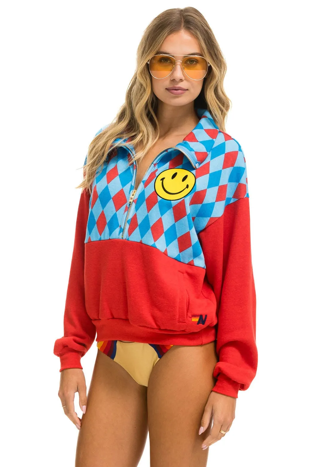 DIAMOND SMILEY 2 FLEECE HALF ZIP COLOR BLOCK SWEATSHIRT - RED // SKY