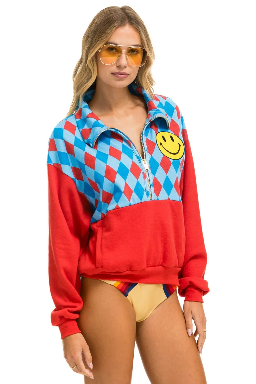 DIAMOND SMILEY 2 FLEECE HALF ZIP COLOR BLOCK SWEATSHIRT - RED // SKY