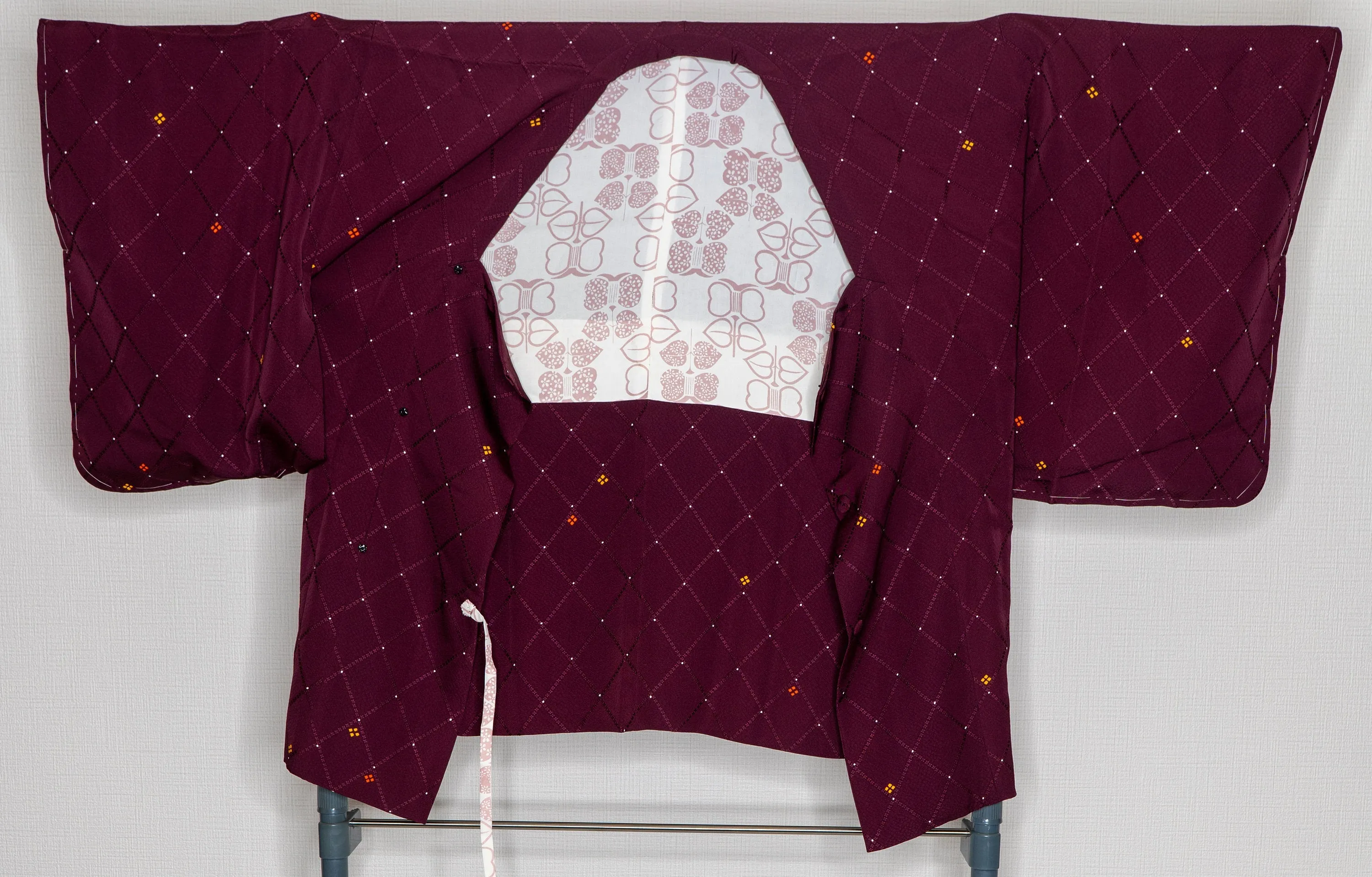 Maroon Haori - Japanese Woman's Kimono Jacket - Authentic Vintage Silk & White Batik Wax Dots