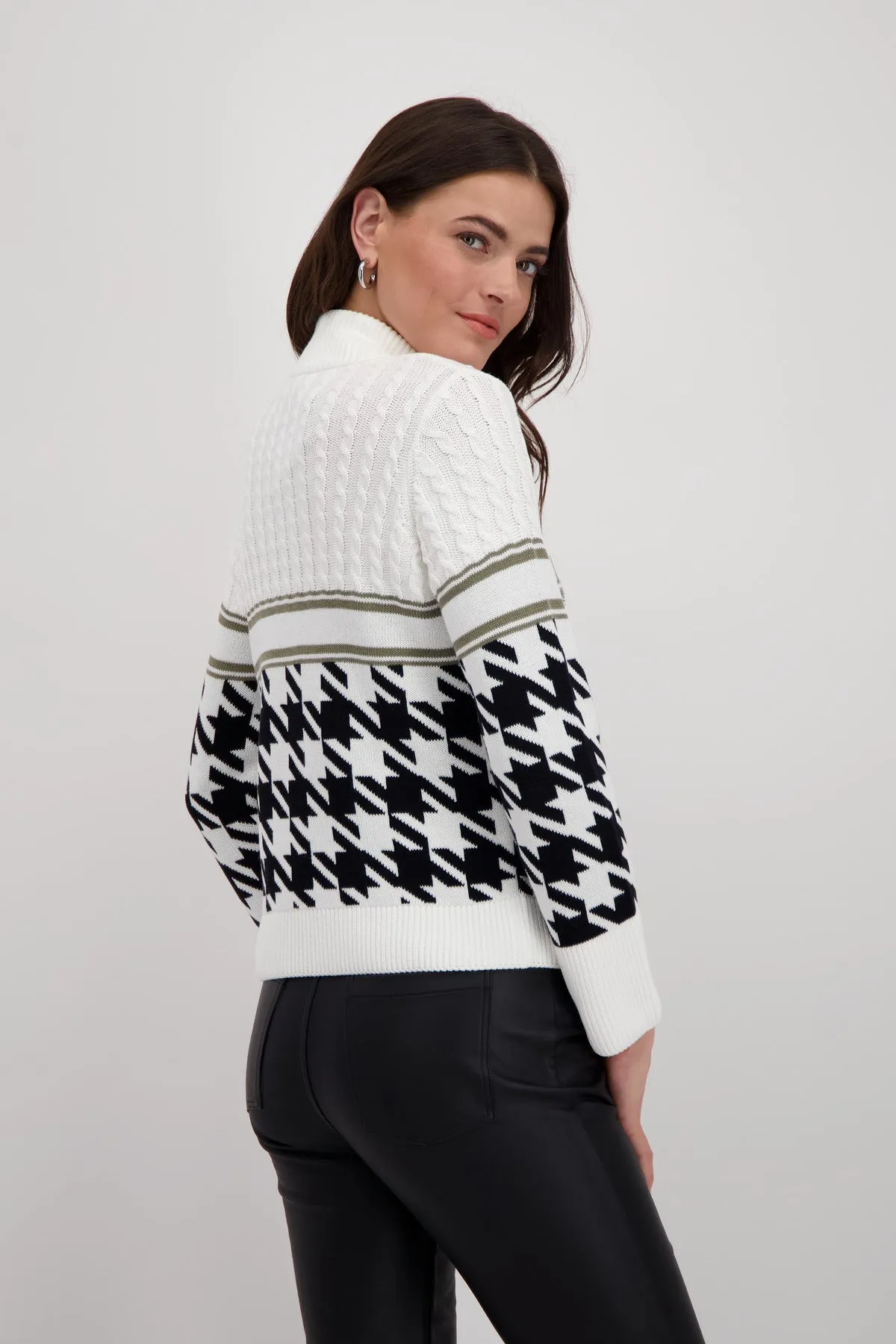 MONARI Off White Sweater