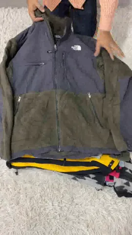 Vintage The North Face Fleece Jacket -16 pieces